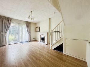 lounge- click for photo gallery